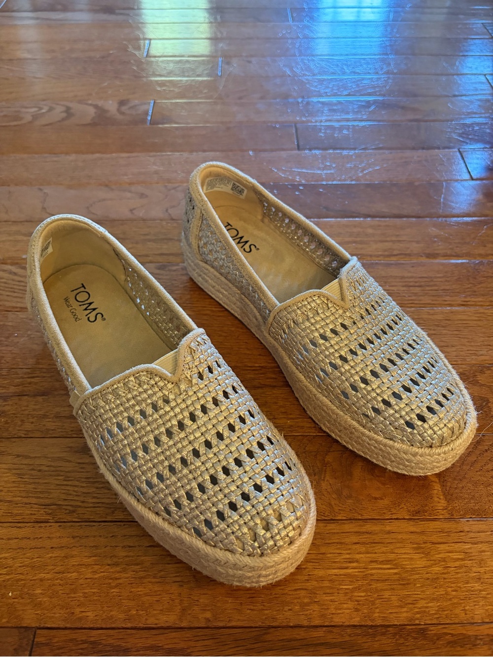 TOMS Women's Valencia Platform Woven Espadrille — Metallic champagne size 8
